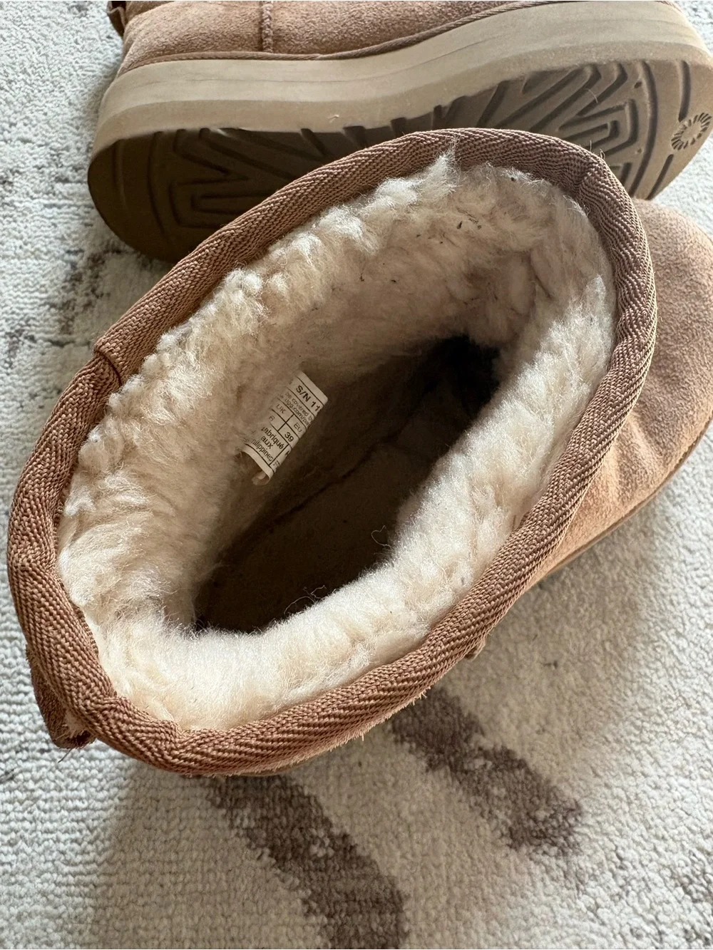 Ugg Classic Flatform Mini Boot Size 8